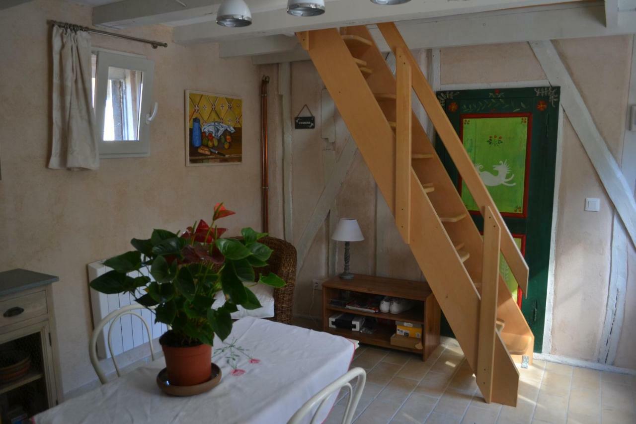 La Licorne Bed & Breakfast Lamarche-Sur-Saone Dış mekan fotoğraf
