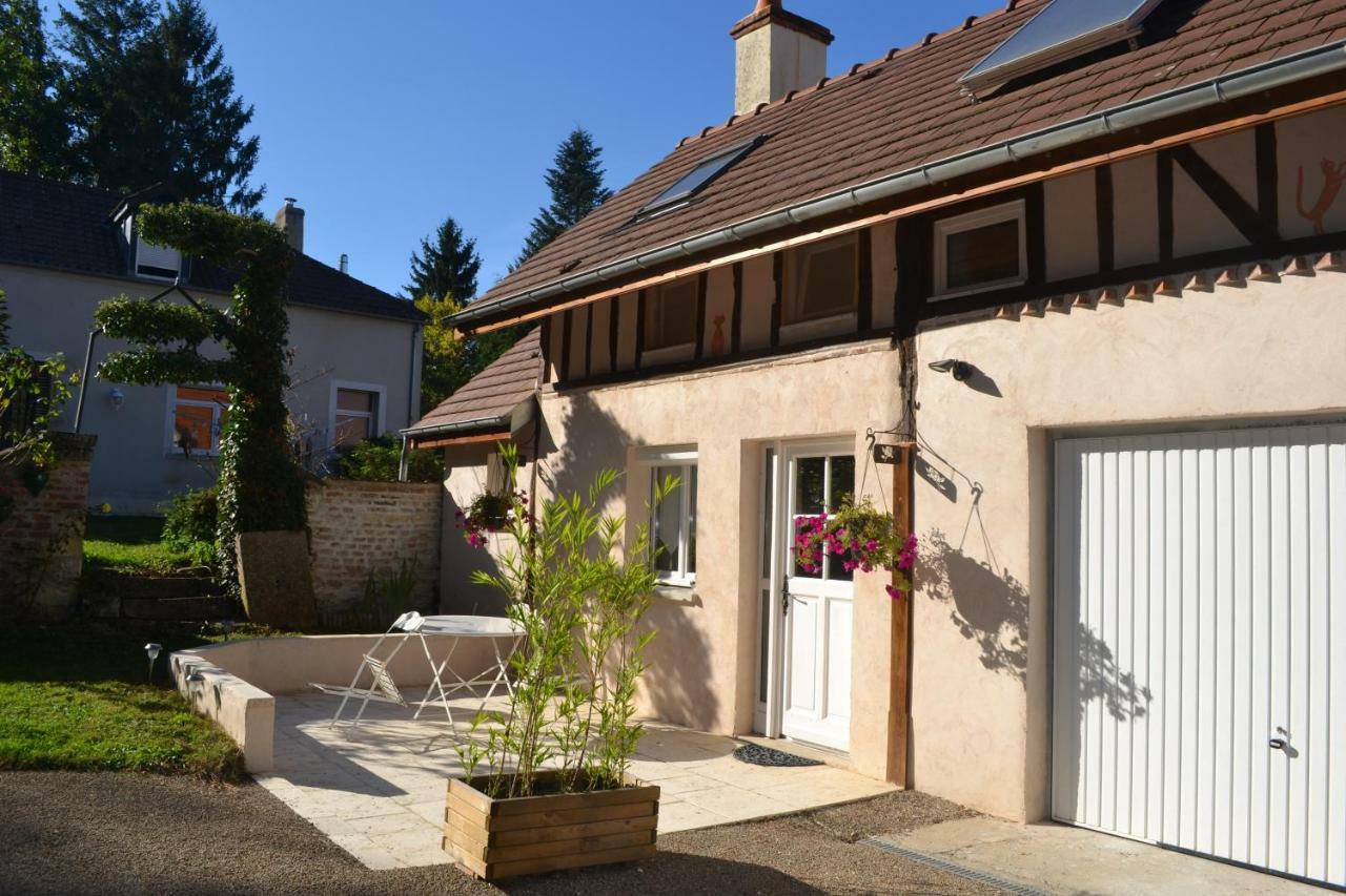 La Licorne Bed & Breakfast Lamarche-Sur-Saone Dış mekan fotoğraf
